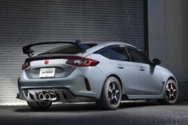 CIVIC TypeR FL5 ホイール:18×9.5J +45 5H120 タイヤ:DUNLOP SP SPORT MAXX 235/40R18