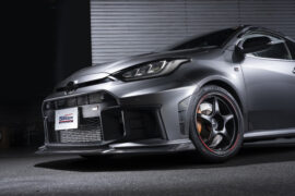 GRyaris ホイール:18×9J +35 5H114 タイヤ:DUNLOP SP SPORT MAXX 235/40R18