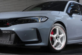 CIVIC TypeR FL5 ホイール:18×9.5J +45 5H120 タイヤ:DUNLOP SP SPORT MAXX 235/40R18
